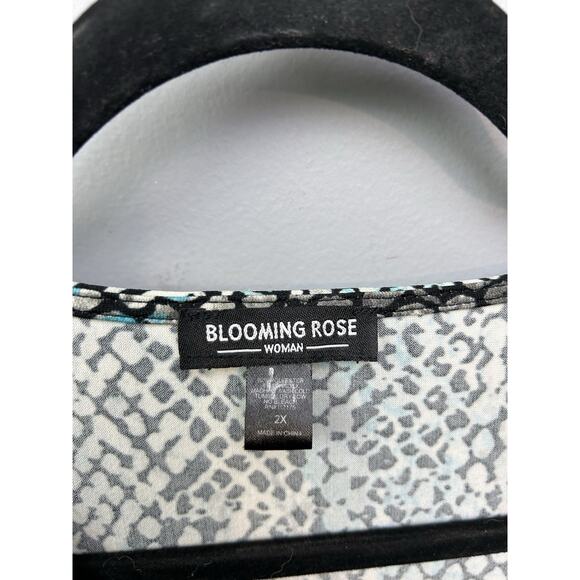 Blooming Rose Reptile Dress Womens Plus size 2X Lace Up front Pullover Animal - Picture 5 of 8